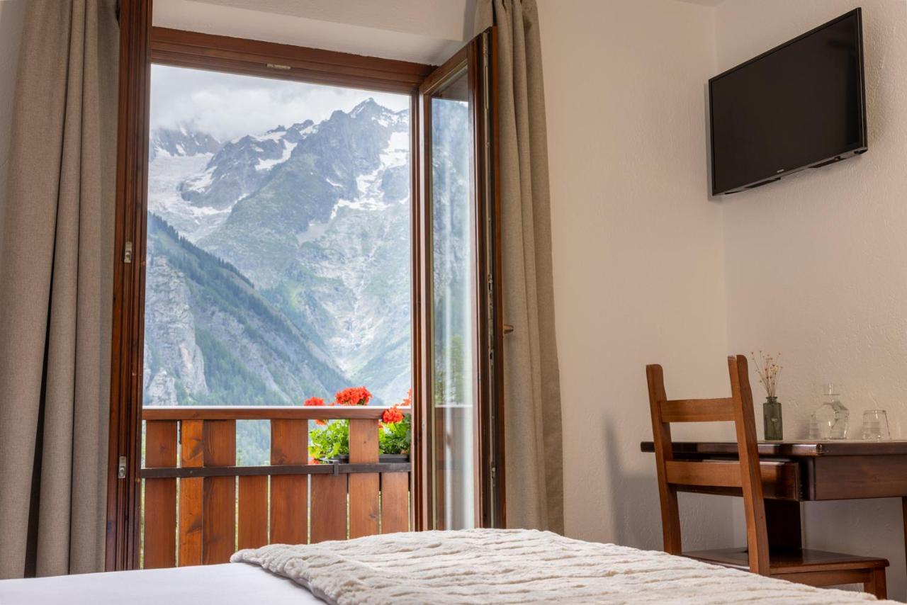 Le Reve Bed and Breakfast Courmayeur Buitenkant foto