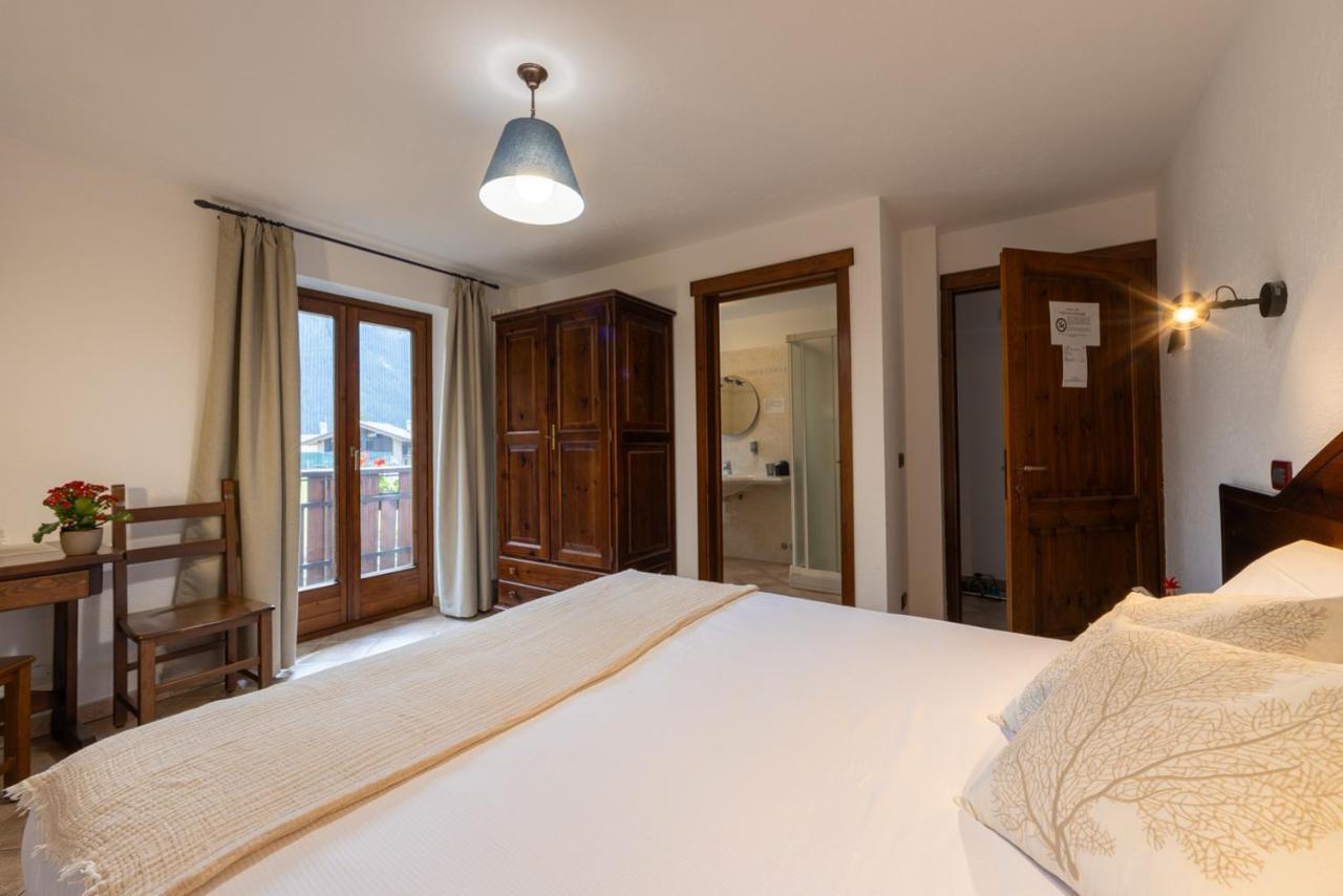 Le Reve Bed and Breakfast Courmayeur Buitenkant foto