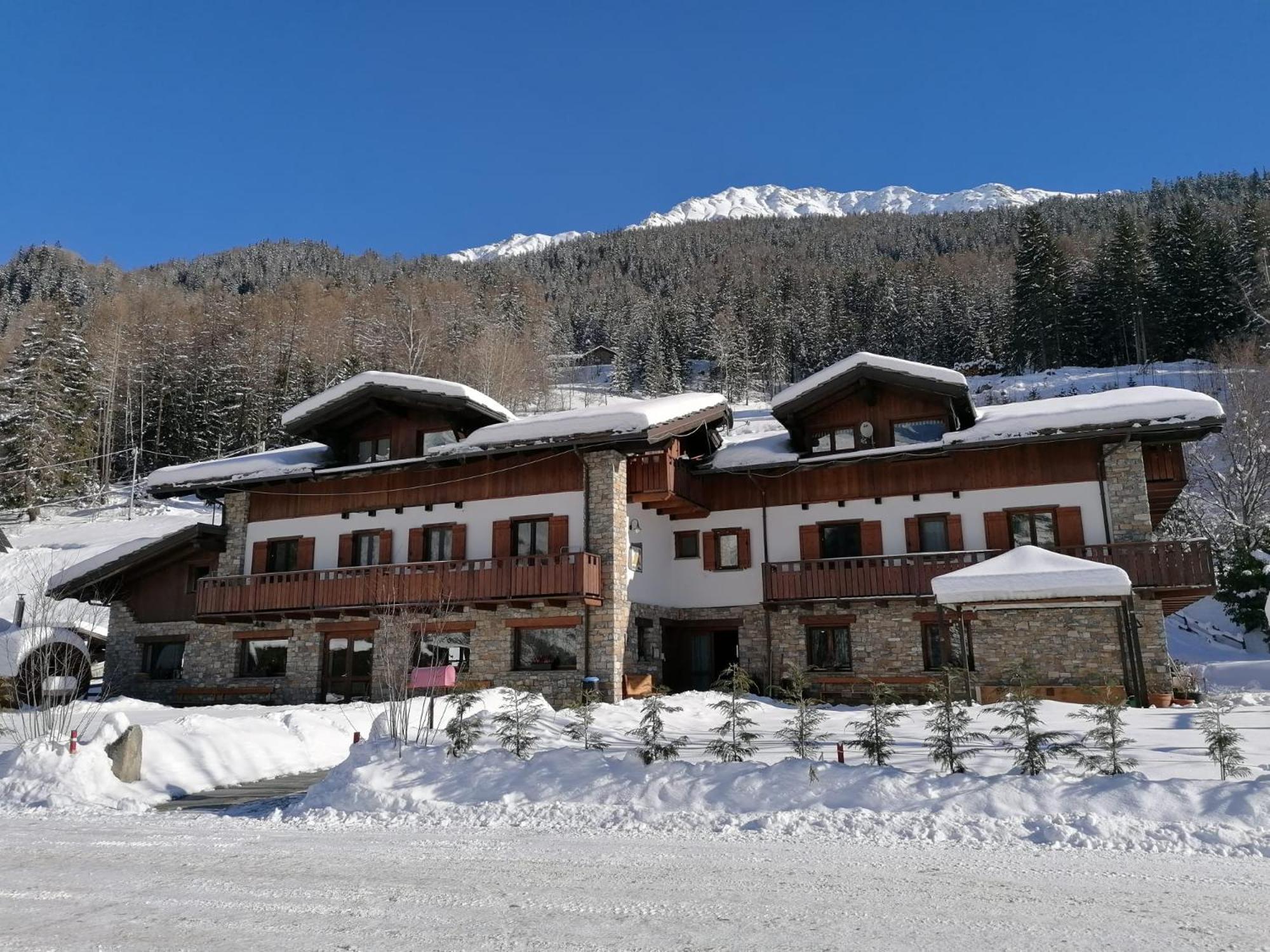 Le Reve Bed and Breakfast Courmayeur Buitenkant foto